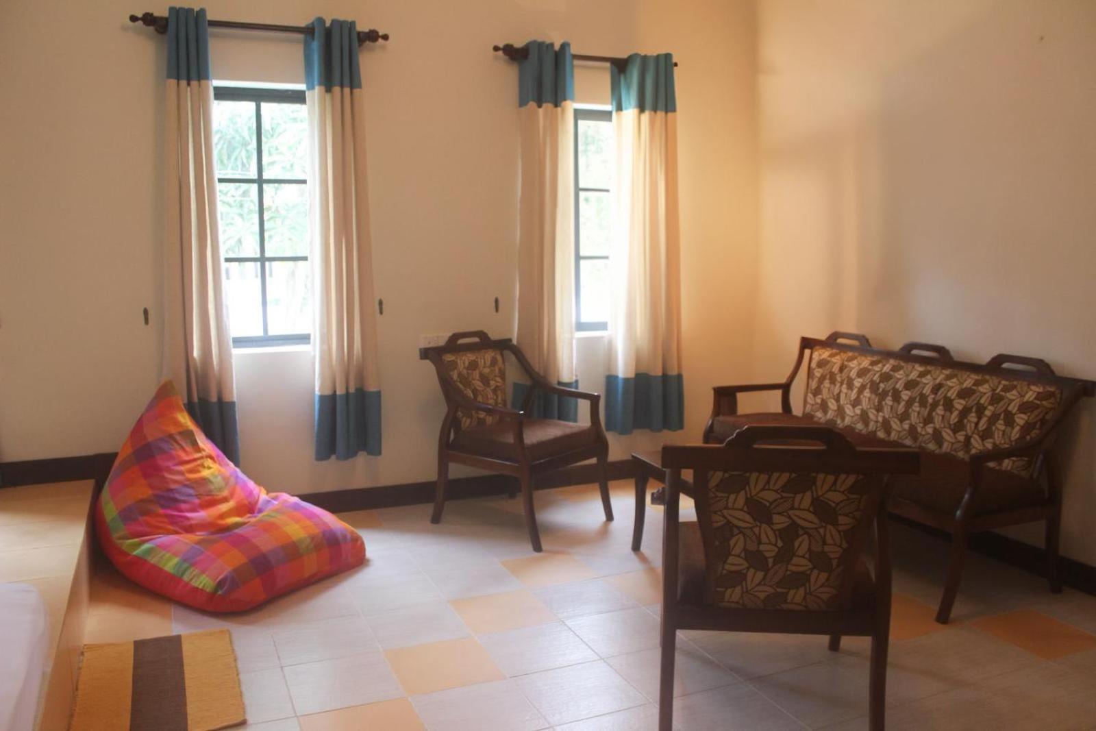 Airport Gateway Residence Negombo Exterior photo